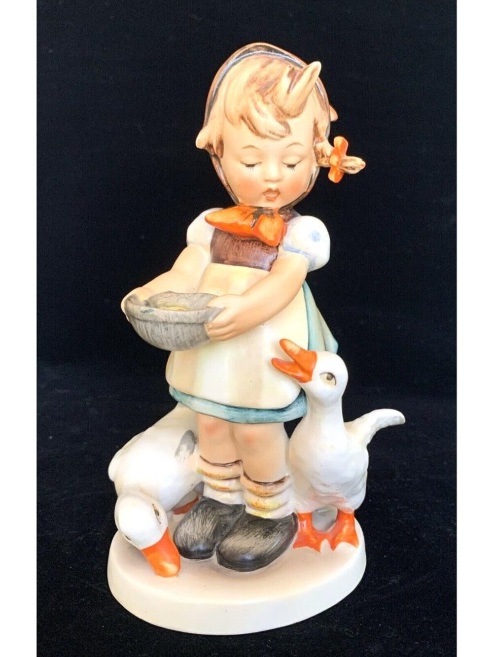 Hummel Goebel Be Patient Figurine 197/1 TMK3 Stylized Bee Girl w Ducks 6.5"